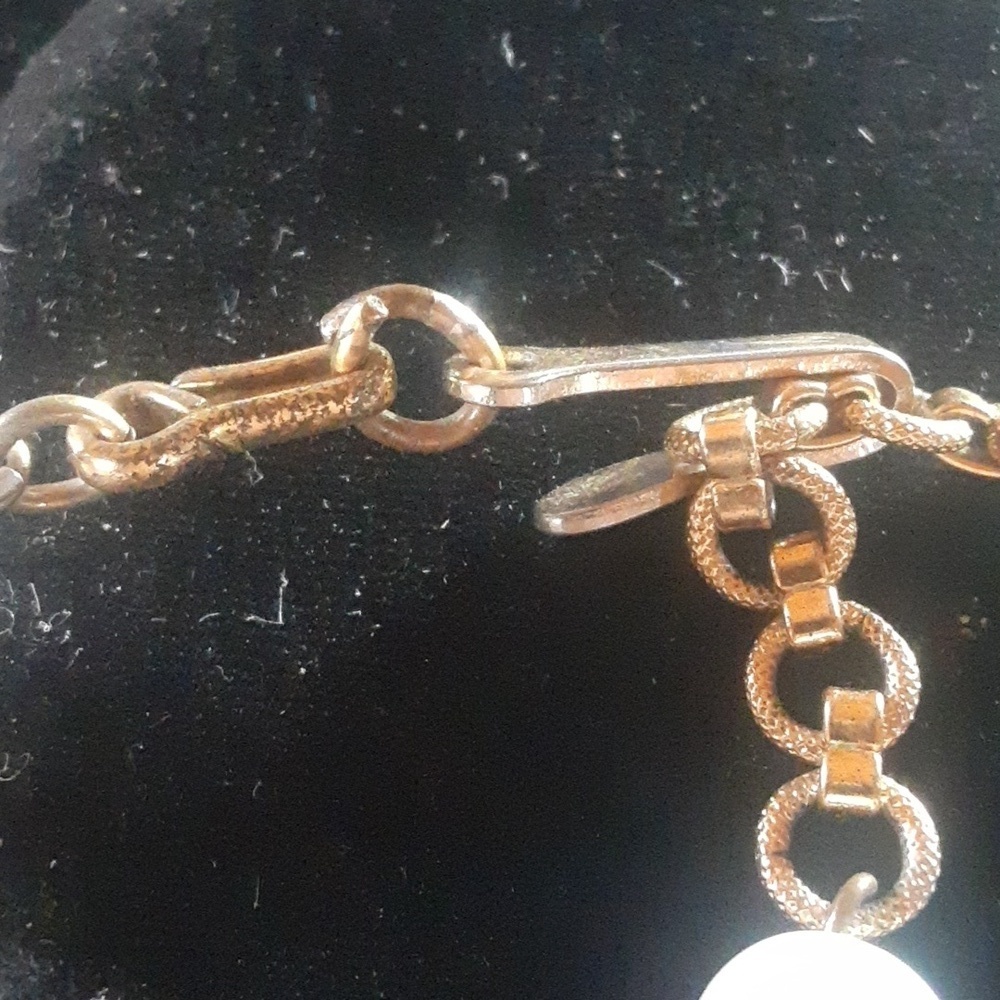 Vintage Elegant White Bead Necklace (Monet) - Picture 5 of 5
